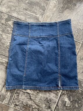 FREE PEOPLE Stretch Blue Denim Coquette Urban Streetwear Front Slit Mini Skirt